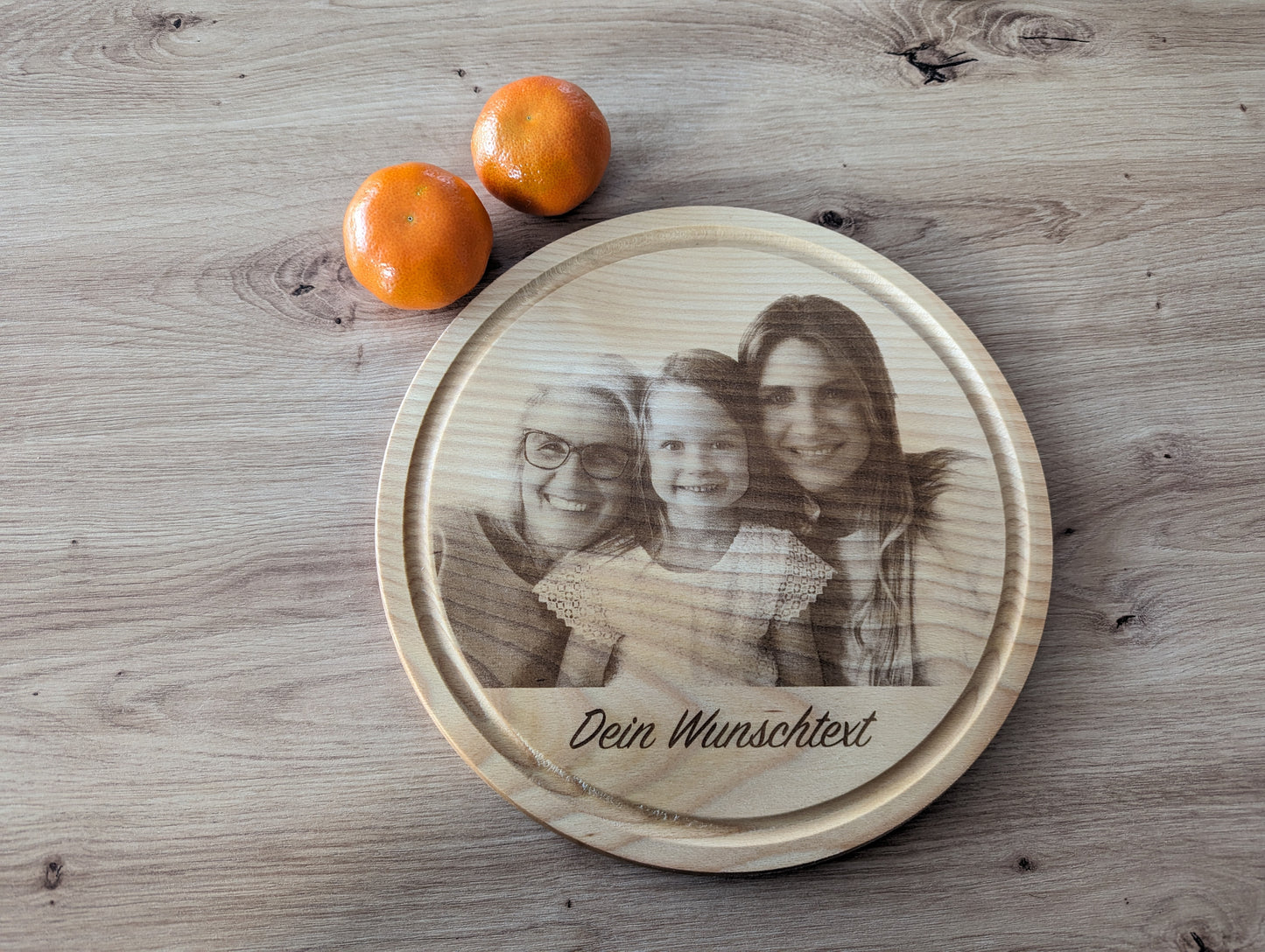 Rundes Schneidebrett mit Foto und Wunschtext - Cutting Board, Frühstücksbrett, Vesperbrett