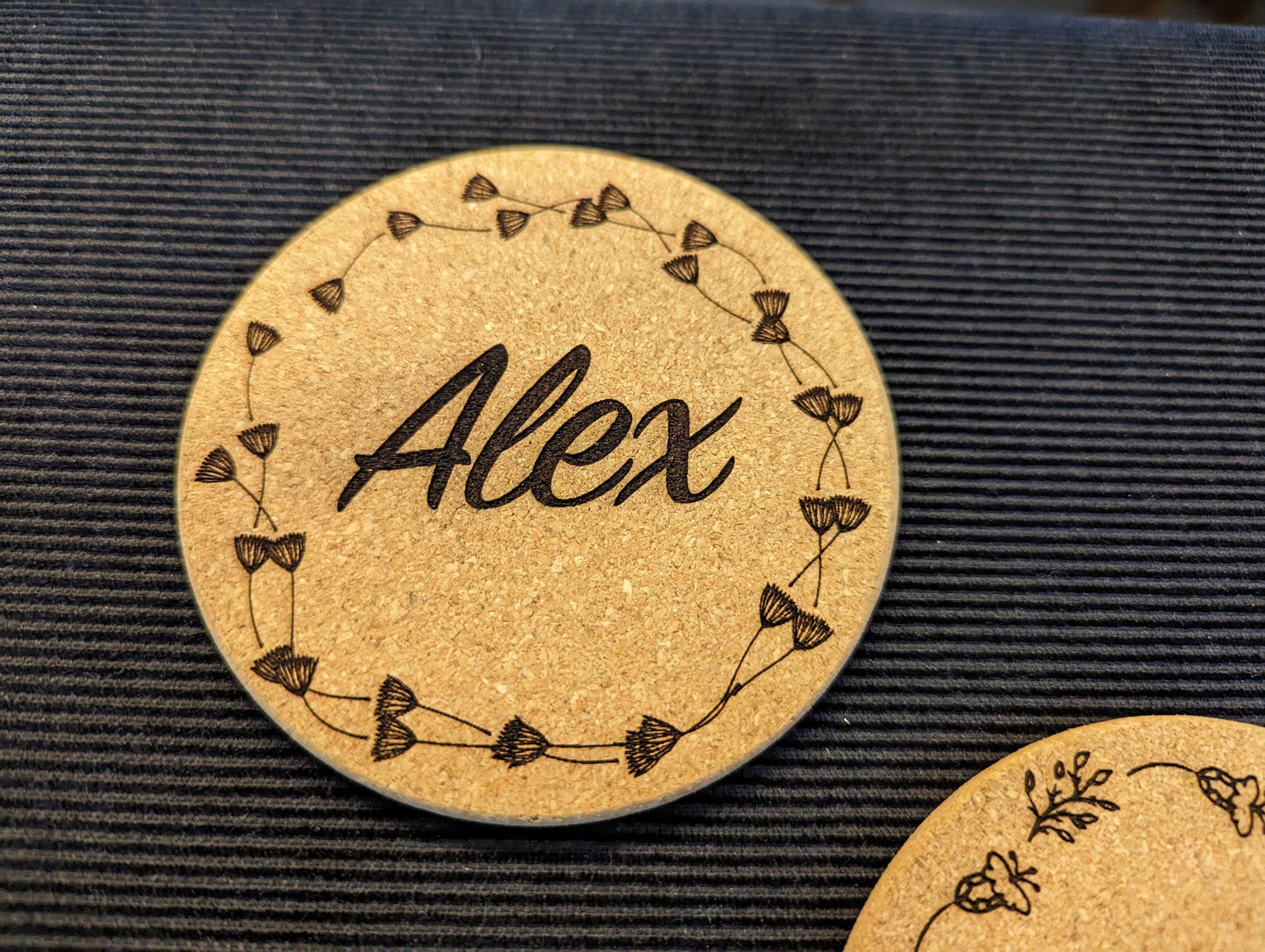 Namensschild | Untersetzer | Tassenuntersetzer | Platzkarte | Gastgeschenk | Glasuntersetzer personalisiert | Kork | Hochzeit