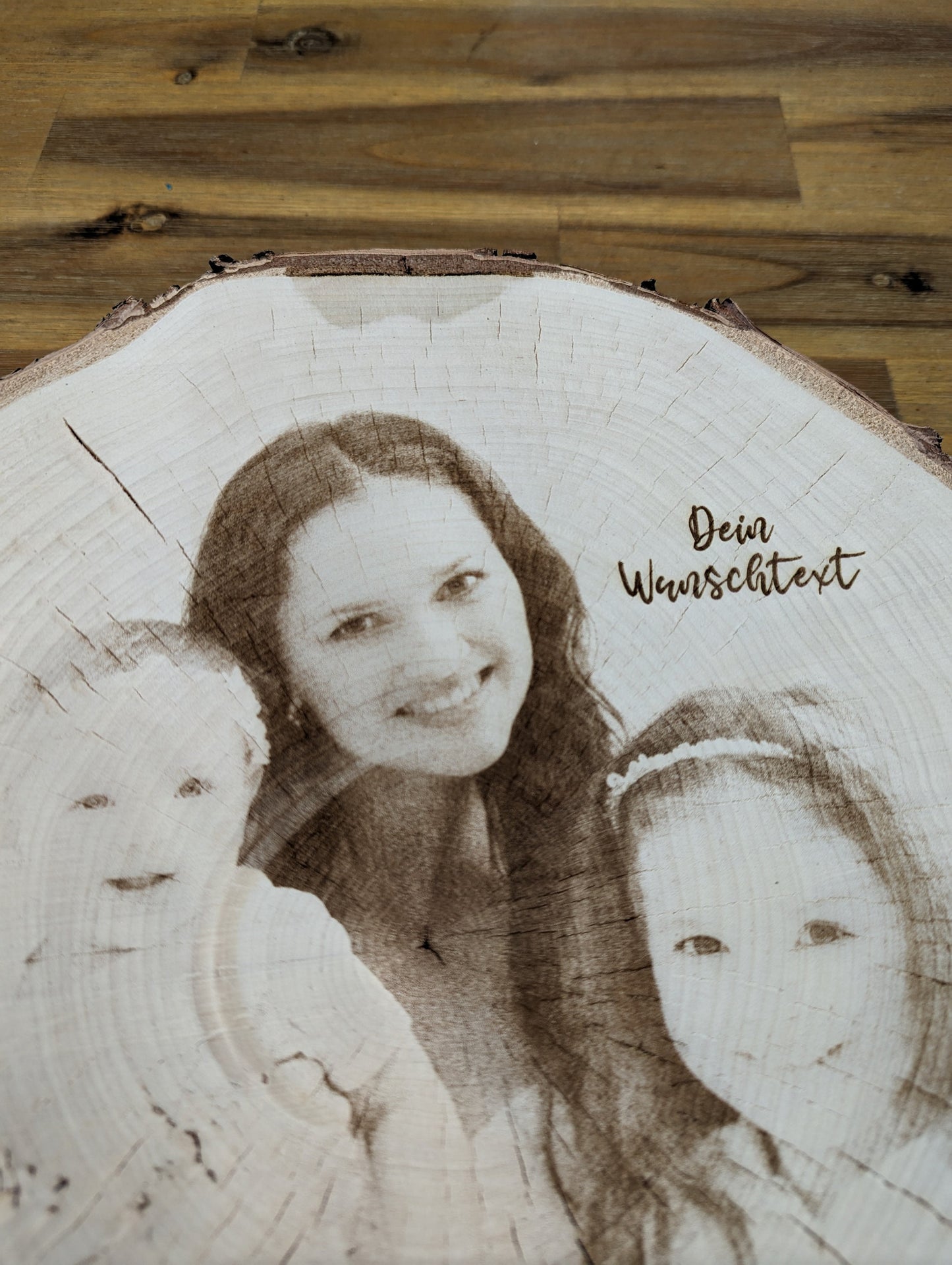 Baumscheibe mit Foto und Wunschtext - Liebe | Familie | Personalisiert | Geschenk | Holzscheibe | Name | Hochzeit