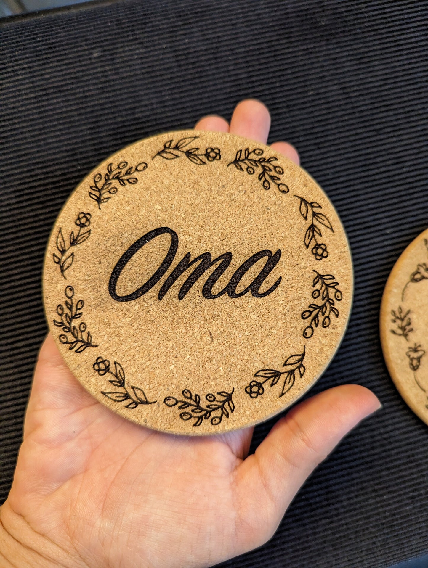 Namensschild | Untersetzer | Tassenuntersetzer | Platzkarte | Gastgeschenk | Glasuntersetzer personalisiert | Kork | Hochzeit