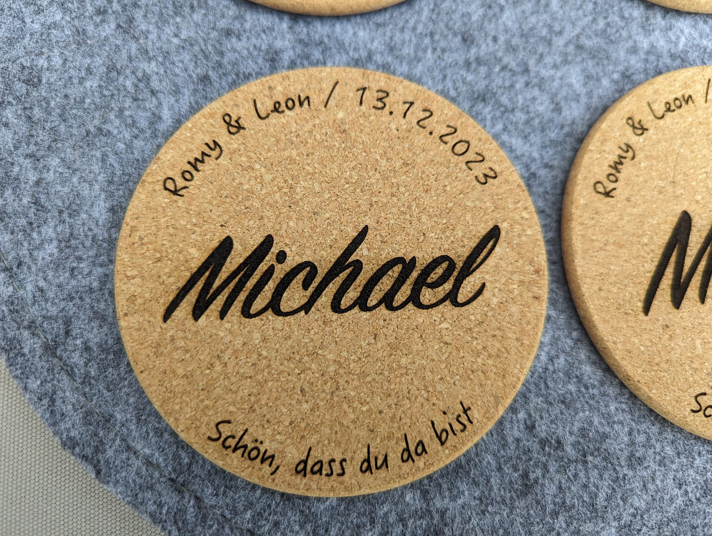 Namensschild | Untersetzer | Tassenuntersetzer | Platzkarte | Gastgeschenk | personalisiert | Kork | Hochzeit | Tischdekoration