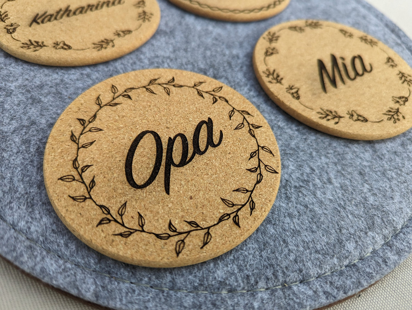 Namensschild | Untersetzer | Tassenuntersetzer | Platzkarte | Gastgeschenk | Glasuntersetzer personalisiert | Kork | Hochzeit