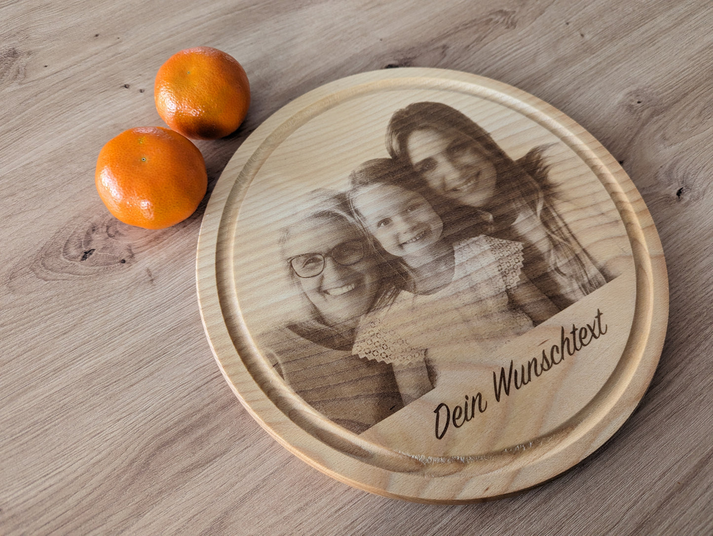 Rundes Schneidebrett mit Foto und Wunschtext - Cutting Board, Frühstücksbrett, Vesperbrett